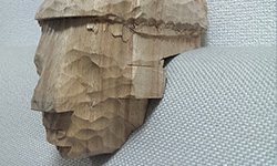 イボ族マスク3 – 荒彫り